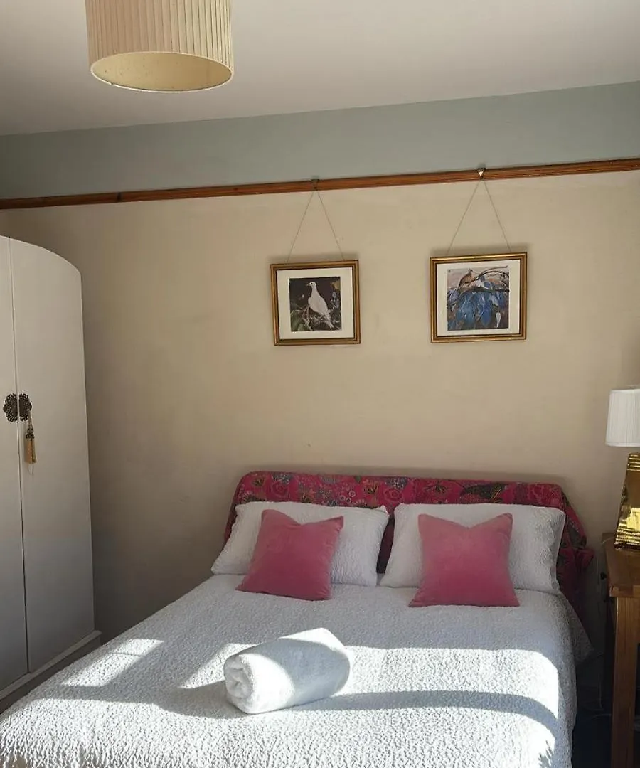 קיל איירן Purple Mountain Cottage